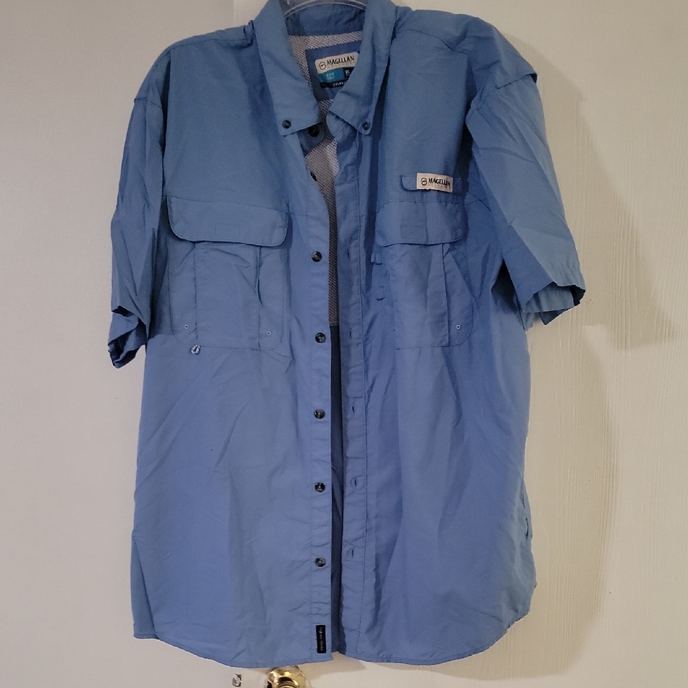 Magellan Outdoors Light Blue Short-Sleeve Shirt